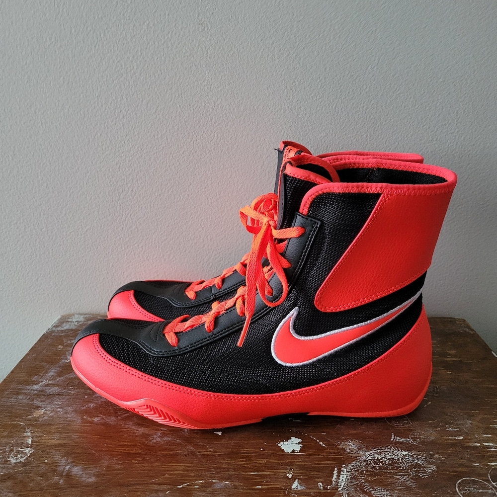BRAND NEW NIKE wrestling/boxing boots in neon orange and black